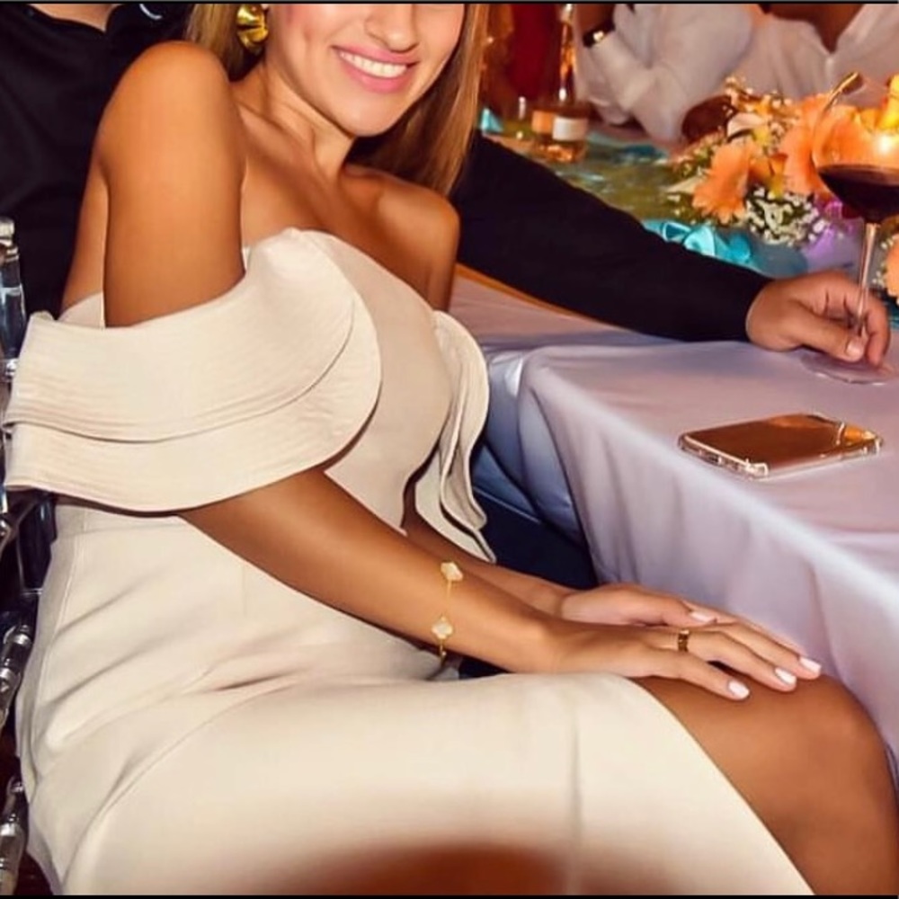 CMEO Collective gorgeous dress